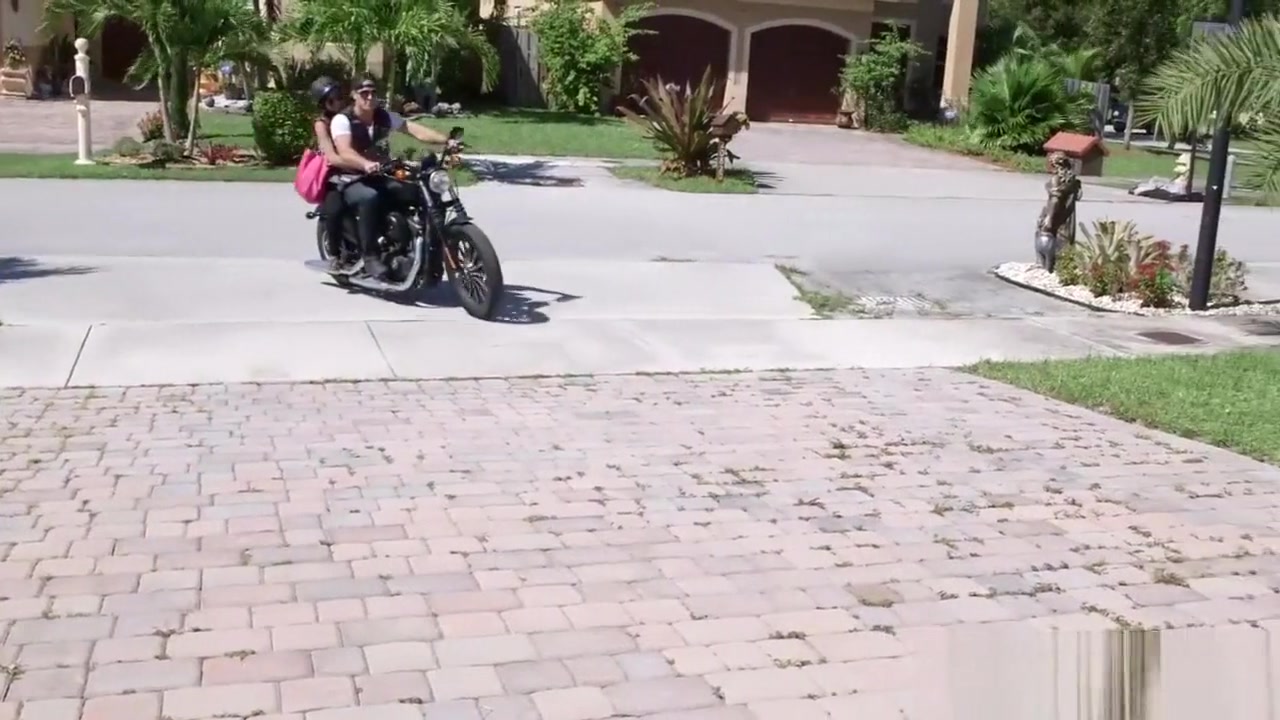 المحجبات ميا خليفة و جوليانا فيجا سكس مثير