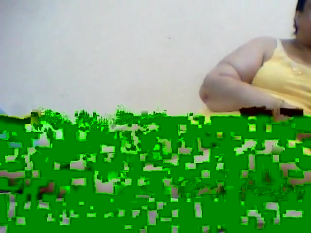 تجسس على الأم