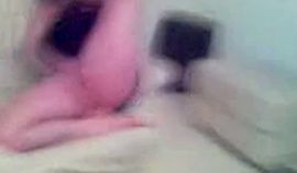شرموطة تونسية تعري طيزها و كسها